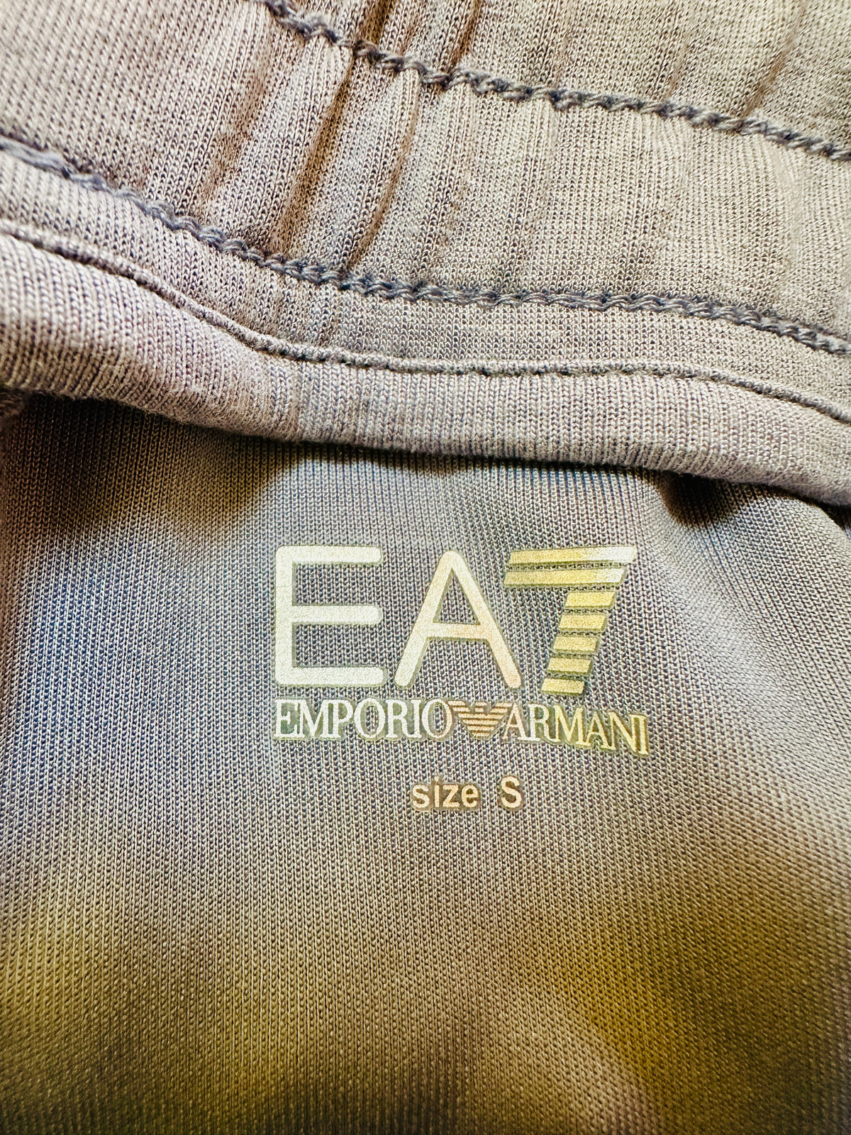 Ensemble jogging femme EA7 Emporio Armani gris bleu à sequin.