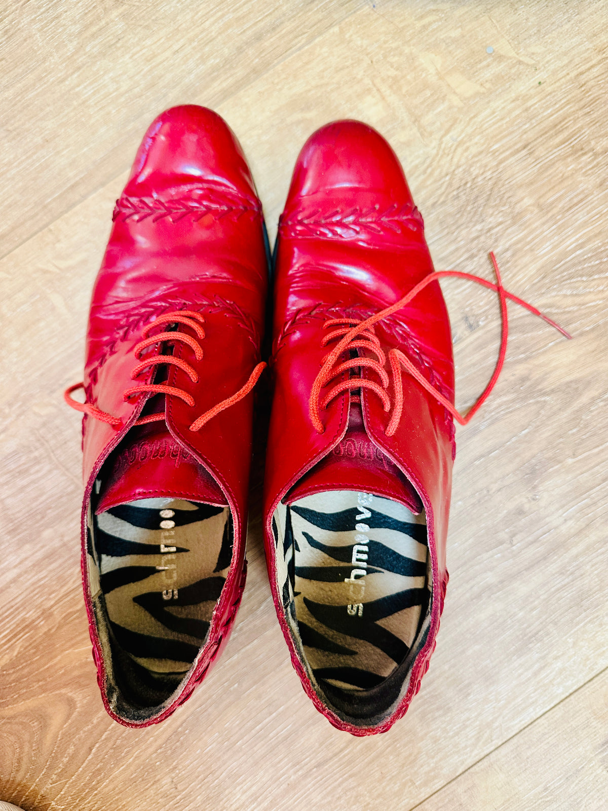 Chaussures Schmoove rouge vintage