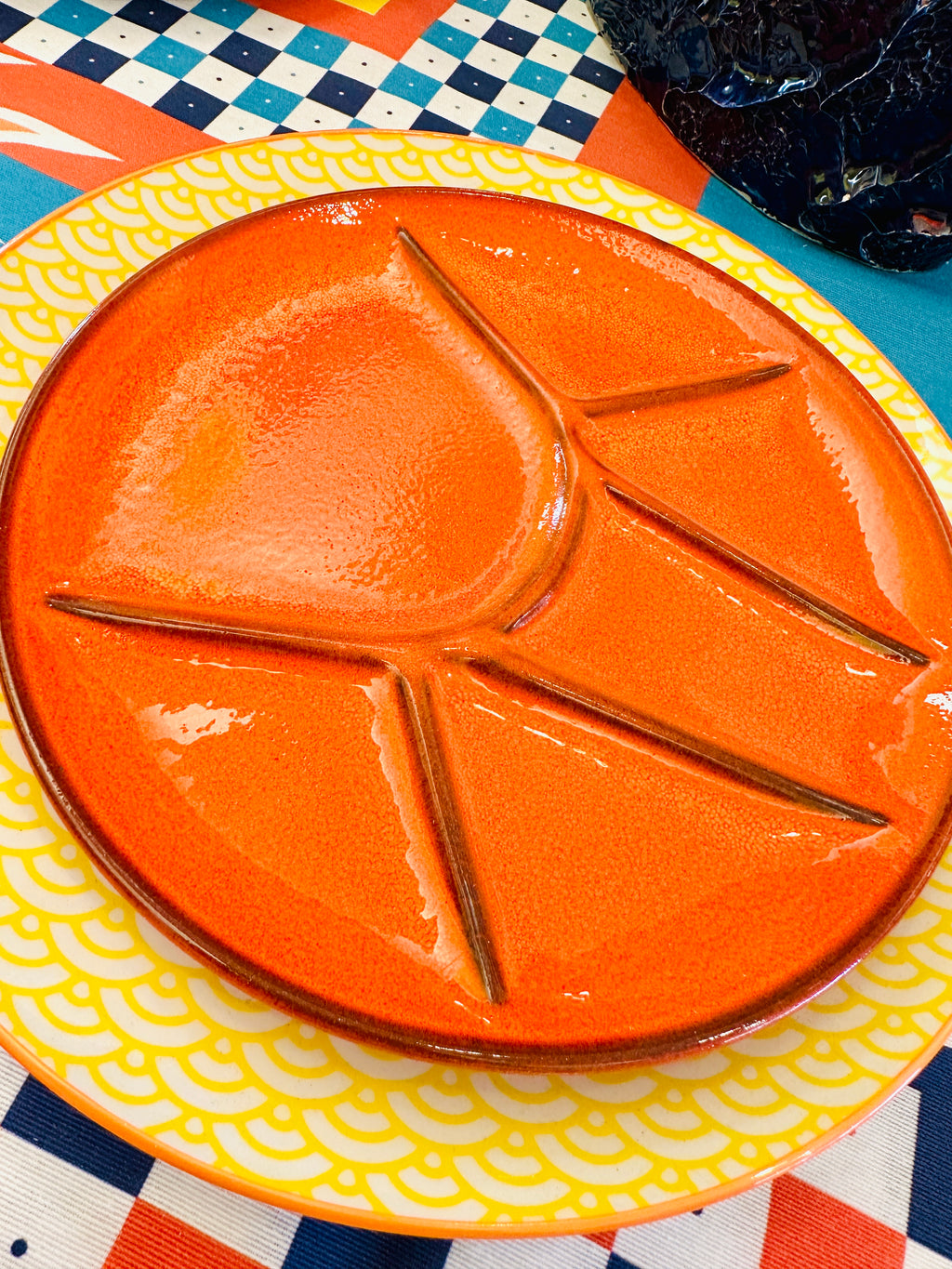 Assiette ancienne en céramique de Vallauris années 60's - Orange