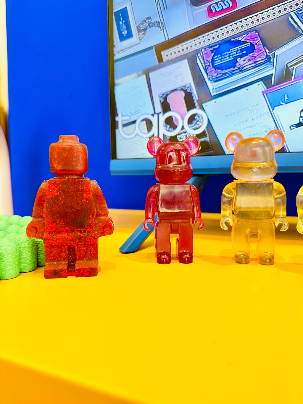 "Small Bear" et "lego" en résine époxy 100% fait main.