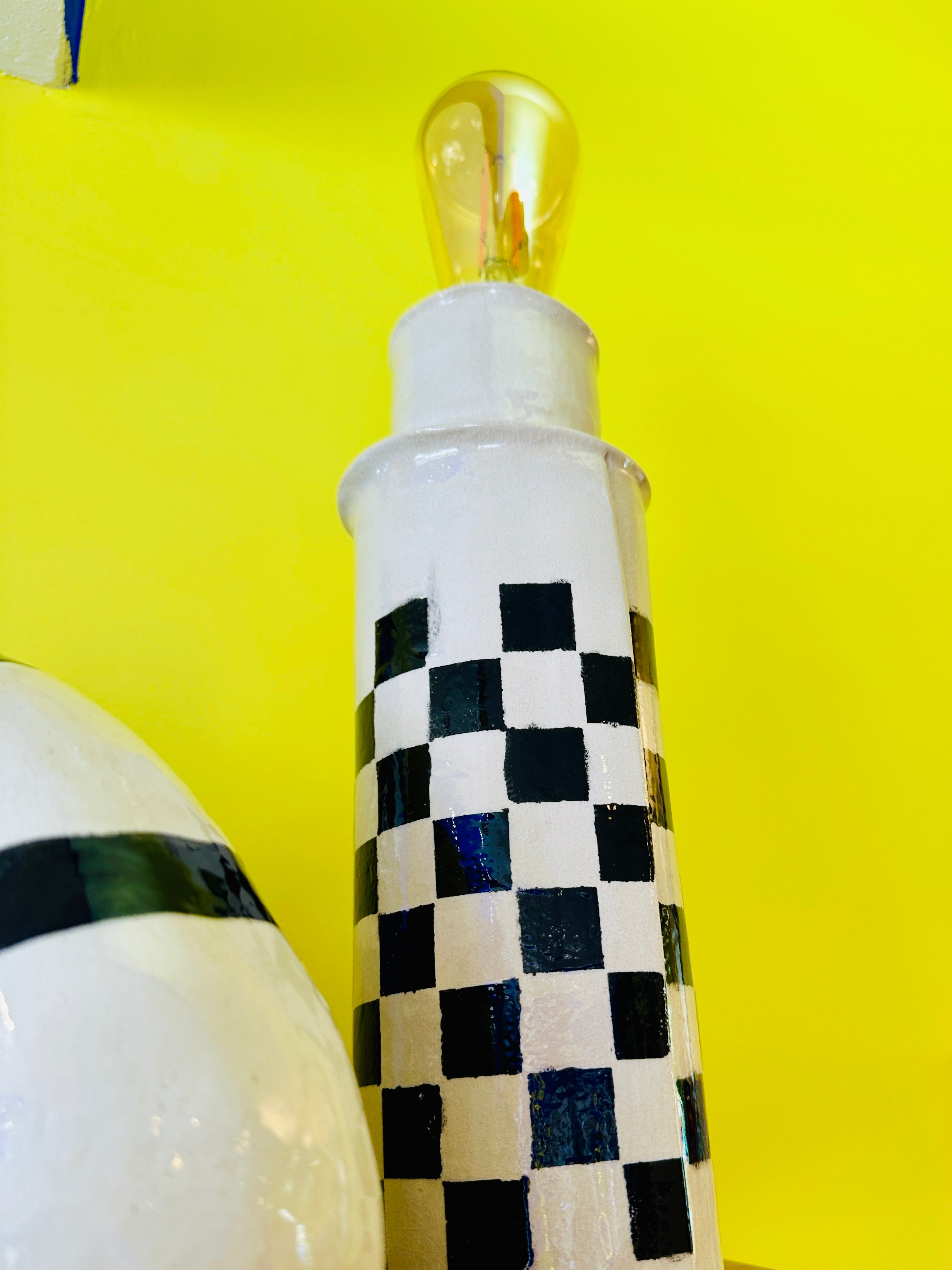 Grande lampe "Phare" en céramique fait main en Provence.