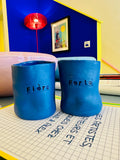 Tasses bleues en céramique, fait main en Provence.