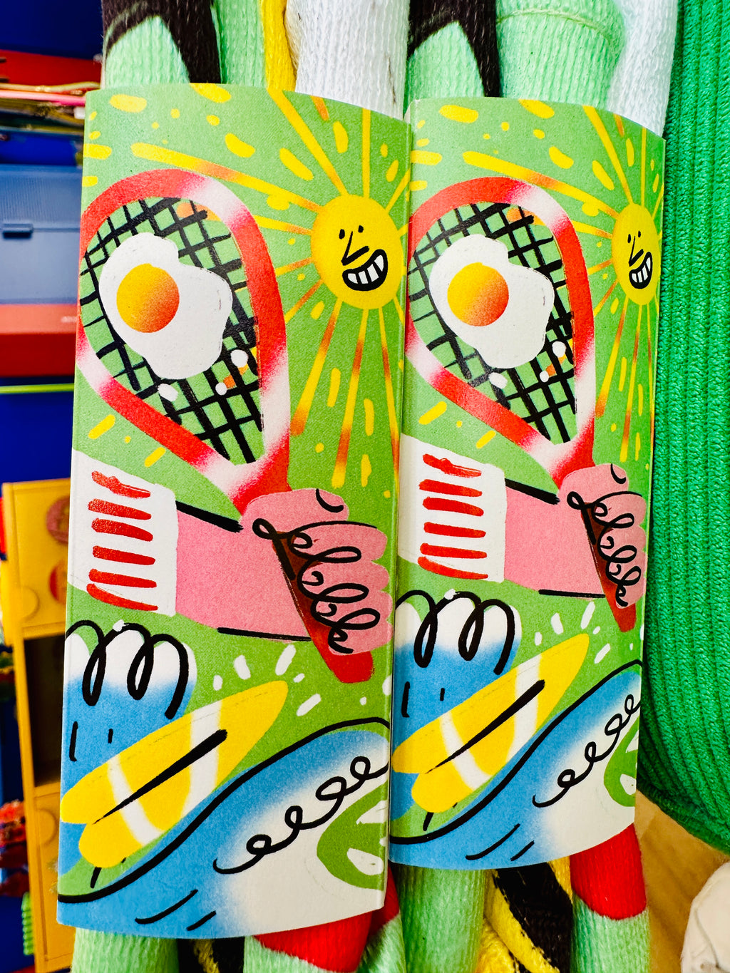Serviettes de plage illustrées, fabriquées en Grece.