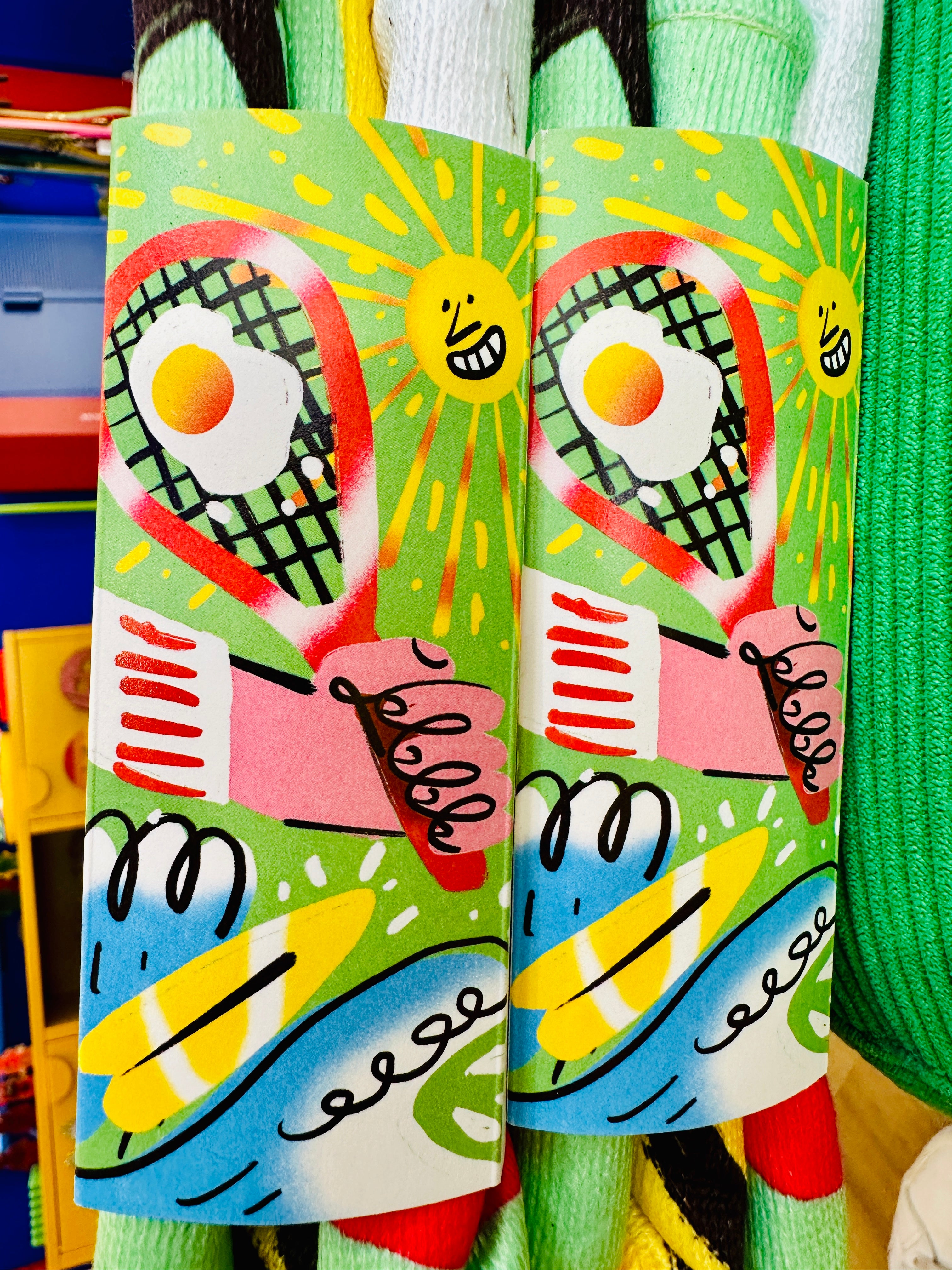 Serviettes de plage illustrées, fabriquées en Grece.