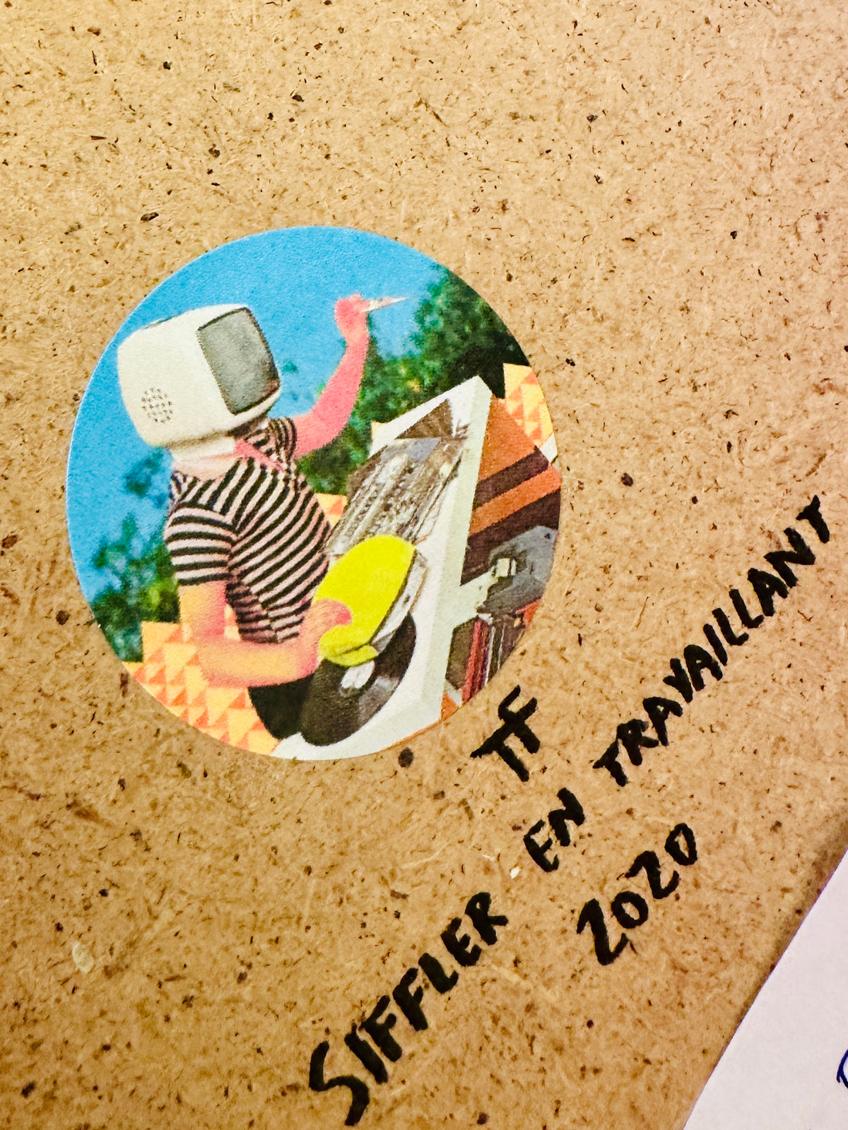 "Siffler en travaillant" de Videophage (Thomas Fage), collage. Œuvre orginale.